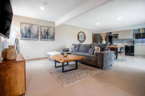 CASAGO 1603B, BRAND NEW RENTAL Experience Jaco from a Unique Modern Condo!